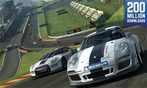 Real Racing 3 مهكرة 3